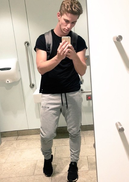 Nico Greetham photo