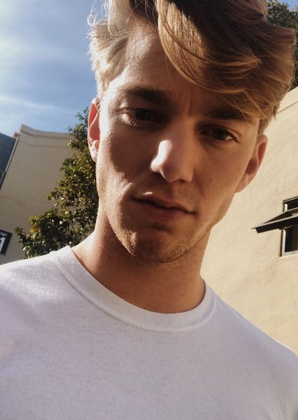Nico Greetham photo