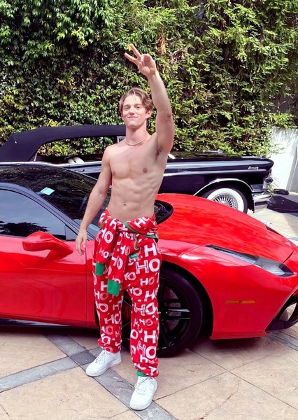 Nico Greetham photo