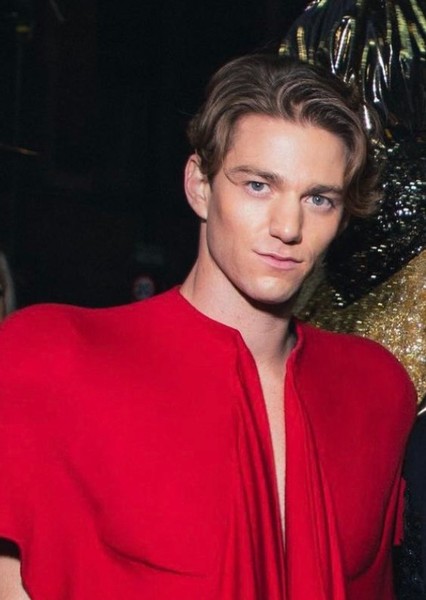 Nico Greetham photo