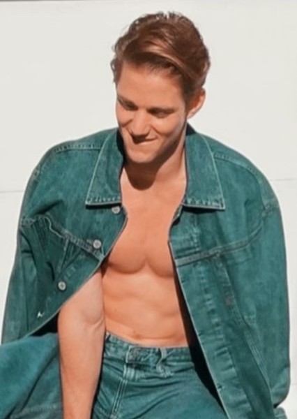 Nico Greetham photo