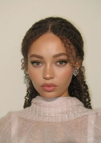 Nico Parker photo