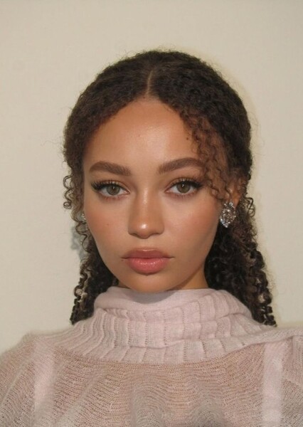 Nico Parker photo