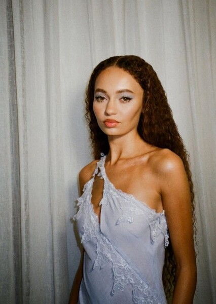 Nico Parker photo