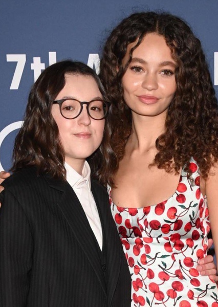 Nico Parker and Bella Ramsey photo