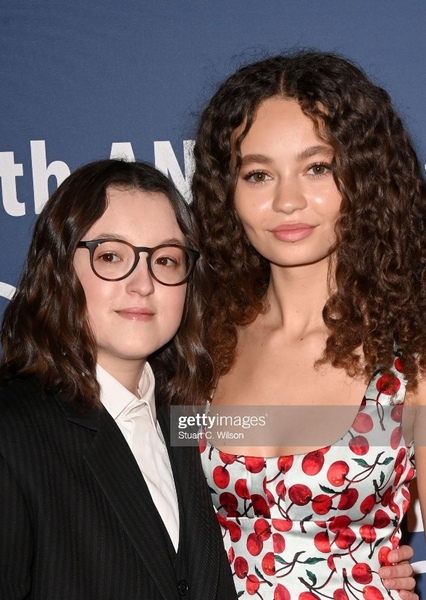 Nico Parker and Bella Ramsey photo