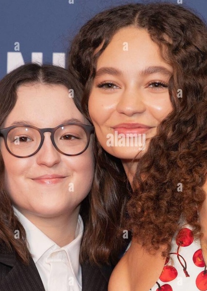 Nico Parker and Bella Ramsey photo