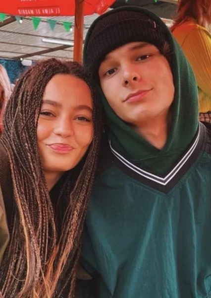 Nico Parker and Mason Thames