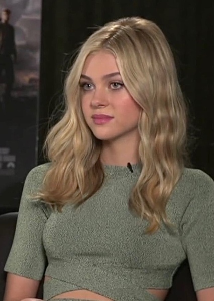 Nicola Peltz Beckham photo