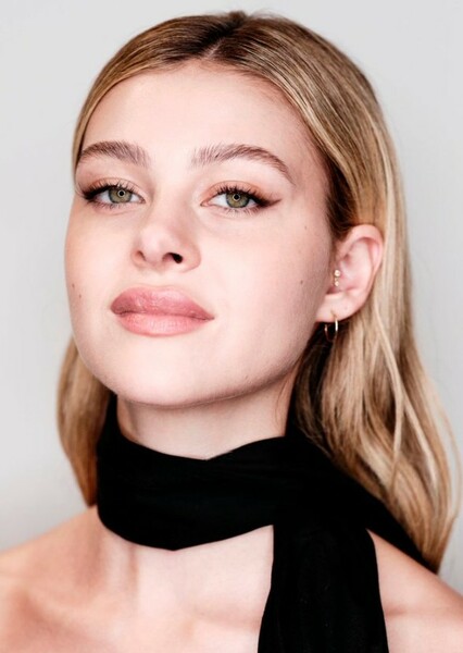 Nicola Peltz Beckham photo