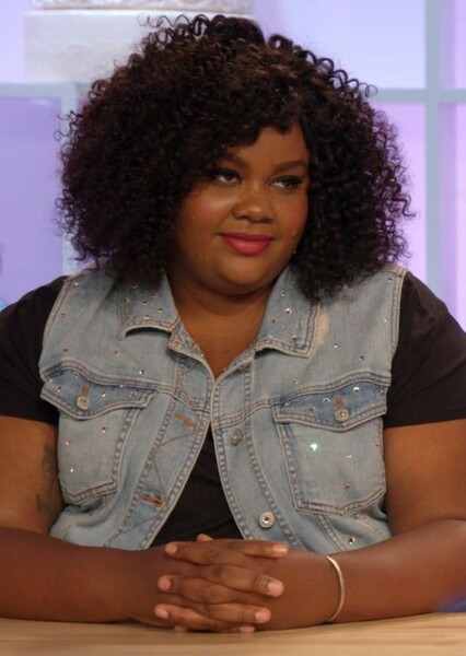 Nicole Byer photo