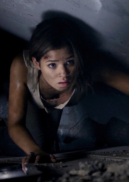 Nicole Gale Anderson photo