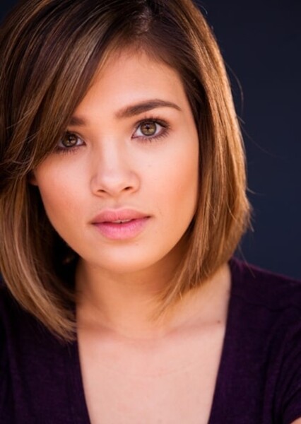 Nicole Gale Anderson photo