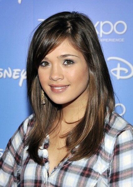 Nicole Gale Anderson photo