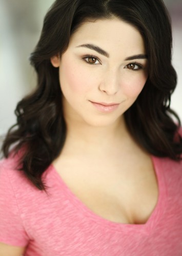 Nicole Muñoz photo