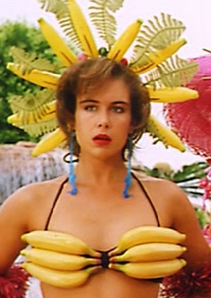 Nicole (Muriel’s Wedding)