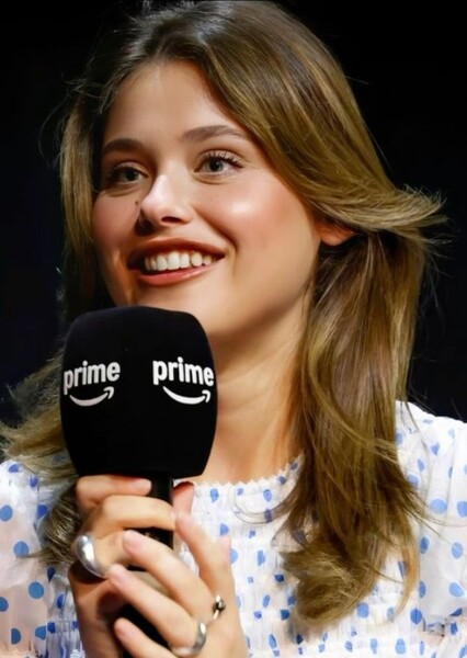 Nicole Wallace photo