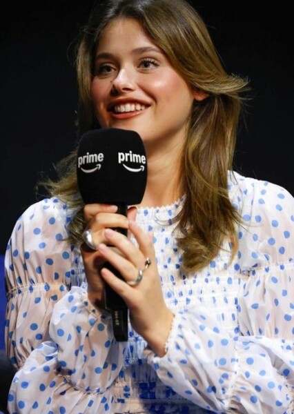 Nicole Wallace photo