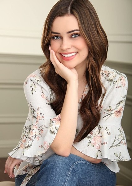 Nicolette Langley photo