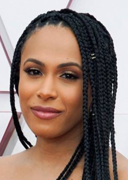 Nicolette Robinson photo