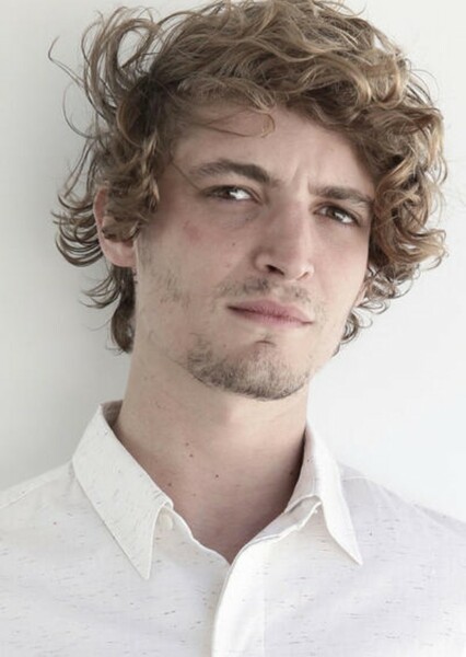 Niels Schneider photo
