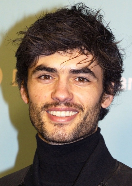 Nik Xhelilaj photo