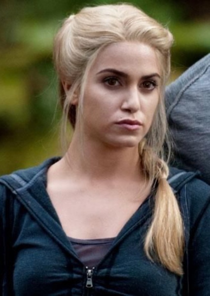 Nikki Reed