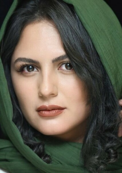 Niloufar Koukhani photo