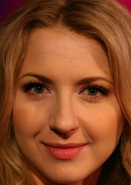 Nina Arianda photo