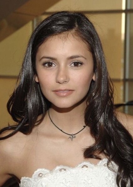 Nina Dobrev photo