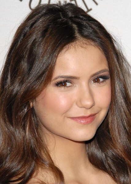 Nina Dobrev