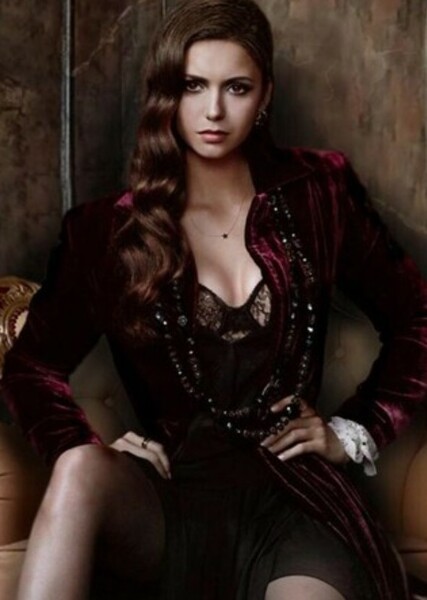 Nina Dobrev photo