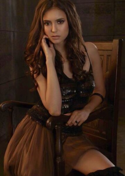Nina Dobrev photo