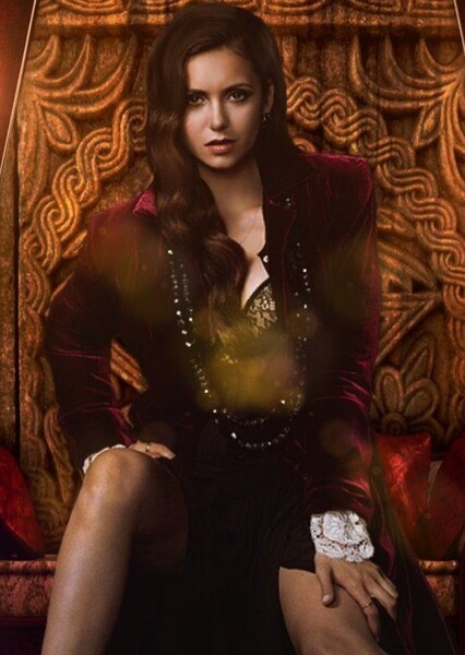 Nina Dobrev photo