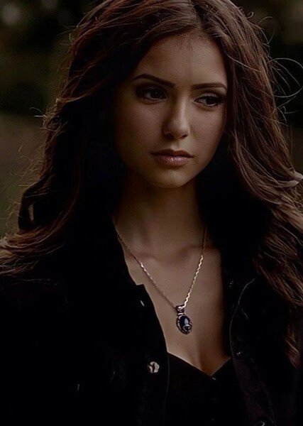 Nina Dobrev photo