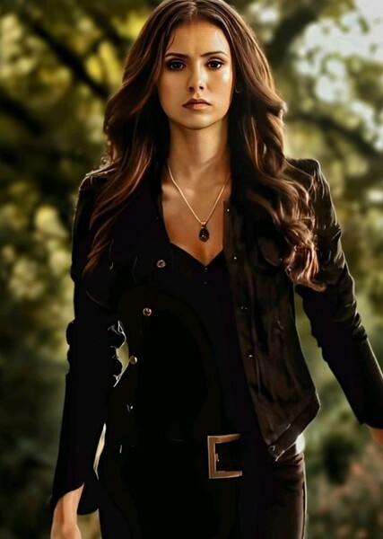 Nina Dobrev photo