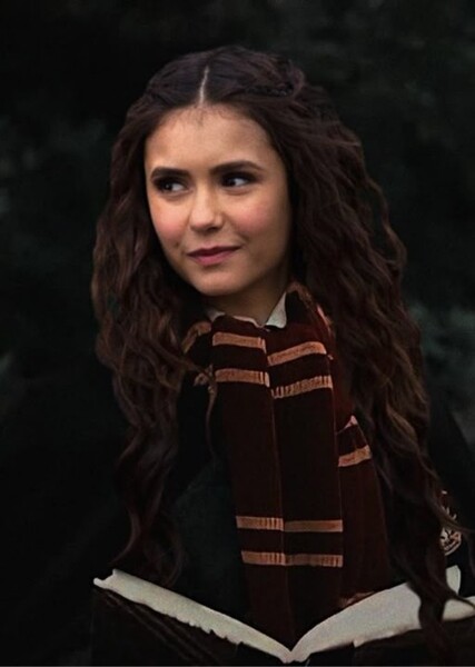 Nina Dobrev photo