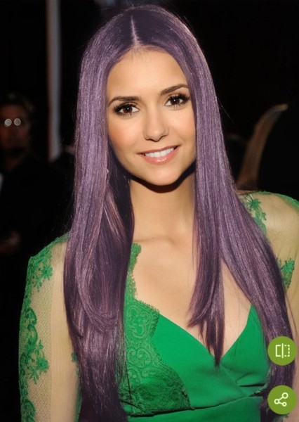 Nina Dobrev photo