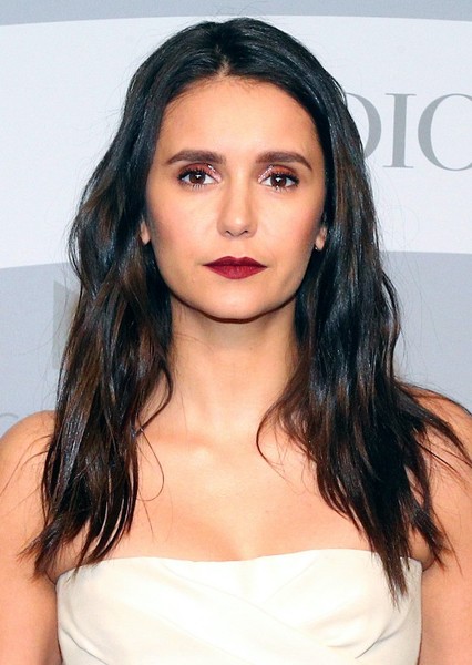 Nina Dobrev photo
