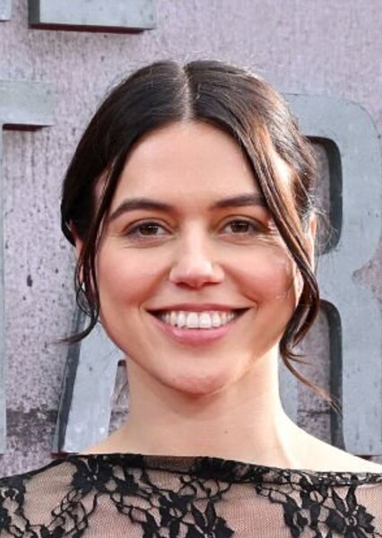Nina Kiri photo