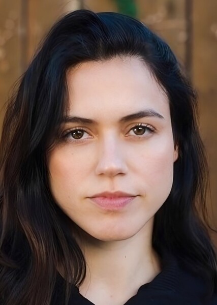 Nina Kiri photo