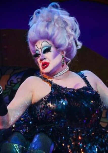 Nina West photo