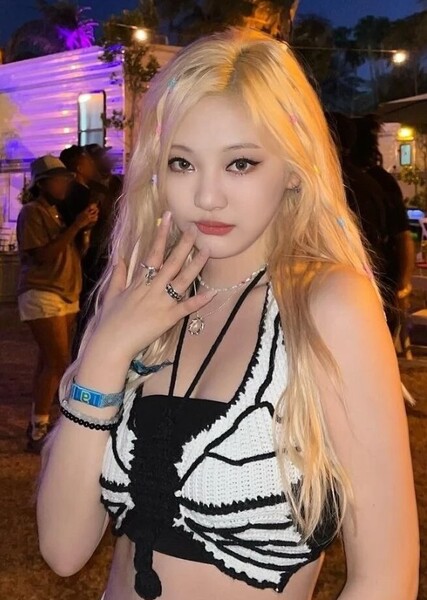 NINGNING photo