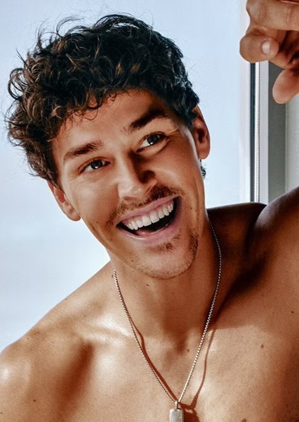 Noah Beck photo