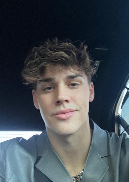 Noah Beck photo