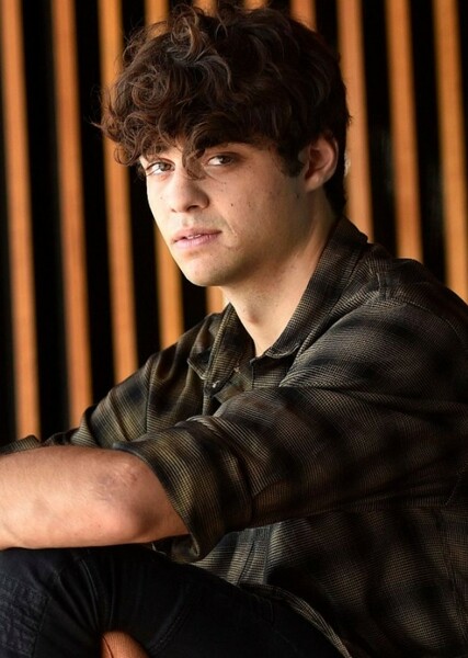 Noah Centineo photo