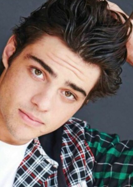 Noah Centineo photo
