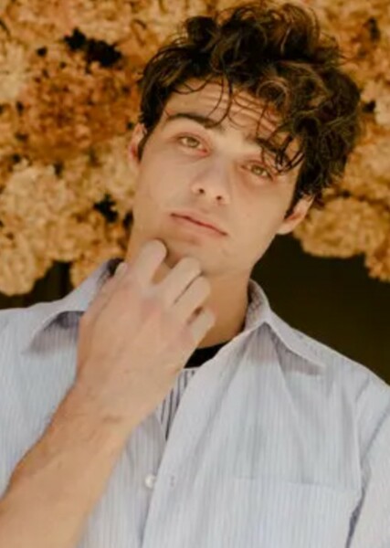 Noah Centineo photo