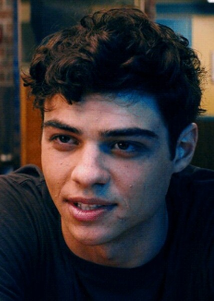 Noah Centineo photo