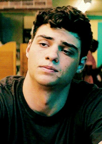 Noah Centineo photo